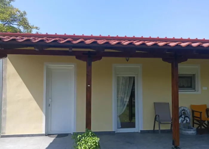 Chalet κτήμα ανάσες ζωής- ευγενία σγούρα Epanomi