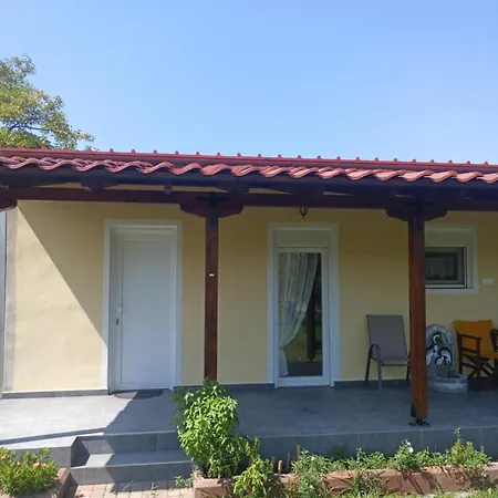 Chalé Κτήμα Ανάσες Ζωής- Ευγενία Σγούρα Epanomí