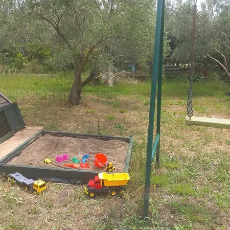 Domek alpejski κτήμα ανάσες ζωής- ευγενία σγούρα Epanomi
